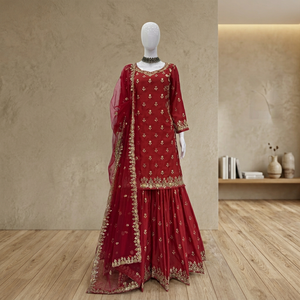 Ensemble Sharara en soie Chinon rouge brodé avec dupatta en filet et bordure en dentelle - Product Image 1