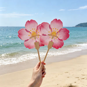 Éventail en bambou à fleurs de cerisier, petit éventail portable d'été pour femmes, style Instagram - Product Image 1