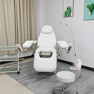 Chaise d'examen gynécologique réglable avec coussin confortable <span class=keywords><strong>Lit</strong></span> d'examen <span class=keywords><strong>de</strong></span> gynécologie médicale pour cliniques et hôpitaux - Product Image 4