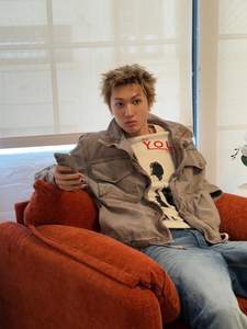 Camiseta Cortis Martin Estilo Raf Simons 20ss Juvenil con Estampado Vintage de la Banda Reanimator y Personajes - Product Image 2