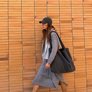 Borsa a Spalla Grande Minimalista in Tessuto <span class=keywords><strong>Teddy</strong></span> <span class=keywords><strong>Ecru</strong></span> con Logo Personalizzato per Mamme - Product Image 2