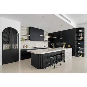 Armadio da cucina laccato nero design di fascia alta porta piatta finitura laccata mobili da cucina modulari moderni con isola