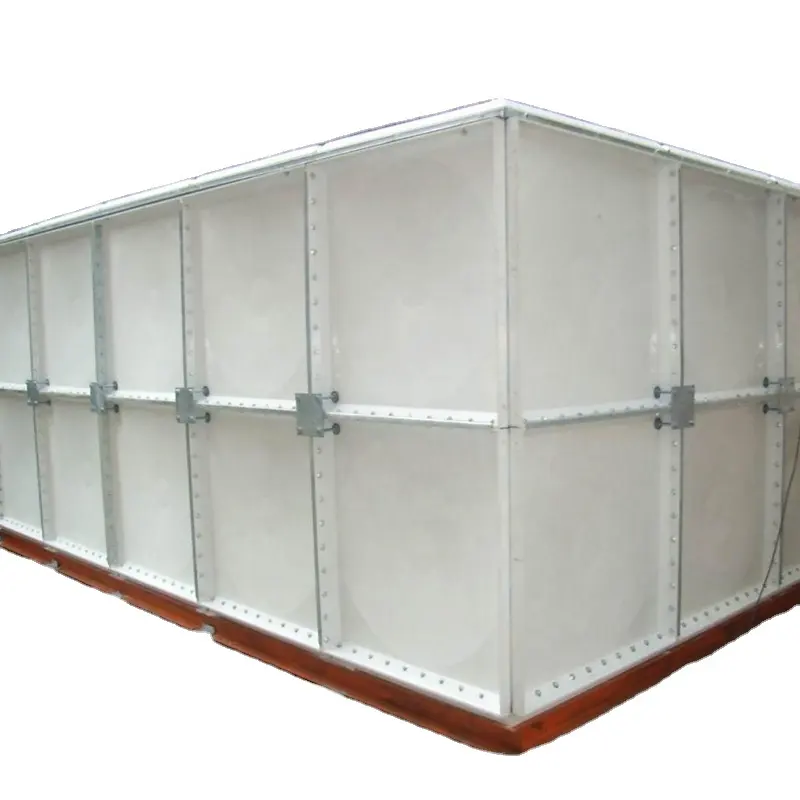 خزان مياه من الألياف الزجاجية يحتوي على خزان مياه لتخزين السوائل حجم مخصص