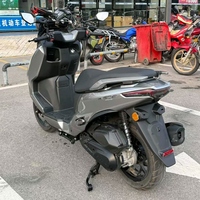 CFMOTO 150SC-F, el Primer Scooter de 150cc y 4 Tiempos con Plataforma Plana en China, con Motor de 149cc Refrigerado por Agua y ABS/TCS para Desplazamientos Urbanos