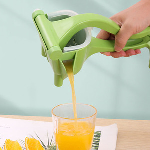عصارة يدوية من هيري الفاكهة سهلة الاستخدام من البلاستيك عصارة يدوية عصارة فاكهة يدوية - Product Image 4