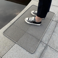 Paillasson moderne en maille métallique de 18,5 x 31 pouces, imperméable, inodore, en acier inoxydable, grattoir pour porte, facile à nettoyer pour la maison et l'extérieur