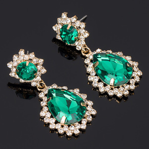 เครื่องประดับแฟชั่นโรแมนติกชุบทองคำขาวสไตล์ยุโรปอเมริกัน ขายส่งต่างหูคริสตัลรูปหยดน้ำสำหรับผู้หญิง สไตล์สตรีท - Product Image 4