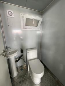 Bagno Portatile Modulare in HDPE con Lavandino e Serbatoio d'Acqua per Eventi, Campeggio e Uso Pubblico in Giardino - Product Image 2