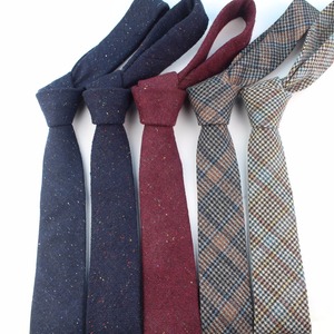 <span class=keywords><strong>Corbata</strong></span> <span class=keywords><strong>de</strong></span> Lana para Hombre, Estilo Europeo, Delgada, con Puntos, Tejida, Color Liso, Clásica, Estilo Inglés, 6 cm <span class=keywords><strong>de</strong></span> Ancho - Product Image 1