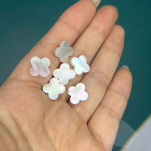 Perlas Sueltas de Nácar Blanco de Grado A, 13*13*2 mm, Diseño de Trébol de Cuatro Hojas, Accesorios para Joyería, OUSIBEI - Product Image 5