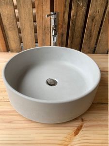 Lavabo Cylindrique Moderne Minimaliste en Béton Gris Clair, Vasque à Poser pour Salle de Bain - Product Image 5