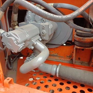 Excavadora Hitachi ZX60 de segunda mano con motor Cummins Kubota | Excavadora hidráulica de 6 toneladas | Importada de Japón | Confiable y potente - Product Image 6