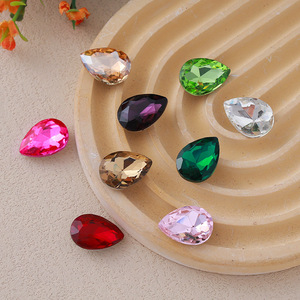 Teardrop-shaped pointed bottom, irregular-shaped diamond, <b>real</b> silver bottom, glass diamond case, and attached diamond - Product Image 2
