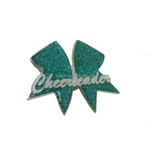 Op maat gemaakte hoogwaardige metalen soft enamel glitter strik-vormige pin-badge - Product Image 4