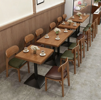 Ensemble complet de mobilier commercial moderne pour café et restaurant : table carrée et chaises en bois de frêne