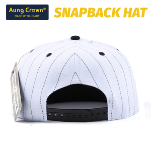 Gorras Snapback Bordadas de 6 Paneles de Alta Calidad al por Mayor, Gorra Snapback de Dos Tonos con Visera Plana y Logotipo Bordado Personalizado, Estilo Hip Hop - Product Image 4