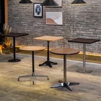 Tavolo da Pranzo Quadrato in Legno Massello Stile Industriale Retrò Americano per Caffetterie Commerciali, Negozi di Tè al Latte, Bar e Ristoranti (3-4 Persone)