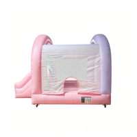 Structure gonflable arc-en-ciel pour fête d'enfants