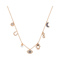 Collier SLOONG plaqué or 14 carats avec pendentif Hamsa œil porte-bonheur et zircon cubique blanc et bleu délicat pour femme