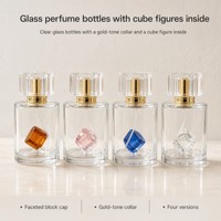 Flacon de parfum créatif en verre avec inserts de glace colorés, bouchon à vis et impression sérigraphiée ; Cadeau parfumé élégant et sophistiqué