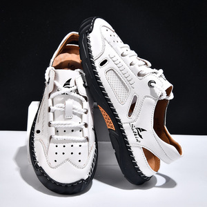 Sandalias con punta cerrada cosidas a mano para hombre, sandalias informales huecas transpirables, zapatos anticolisión para exteriores, para salidas de ocio junto al río - Product Image 2