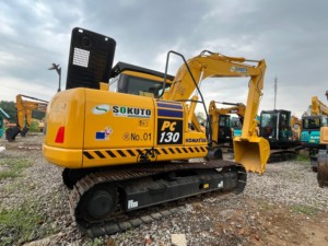 Komatsu รถขุดตีนตะขาบมือสองสำหรับ PC130-7 13ตันของญี่ปุ่นพีซีมือสอง130 13ตันรถขุด - Product Image 3