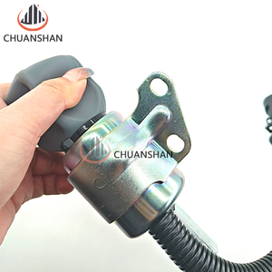 1E231-60011 7000782 Cierre de solenoide de parada de combustible para motor Kubota D722 D902D905 Z482 excavadora Bobcat E17 E20 E08 E19 E10 <span class=keywords><strong>418</strong></span> - Product Image 4