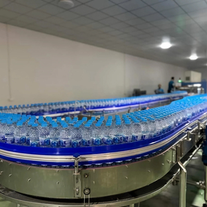 Machine <span class=keywords><strong>automatique</strong></span> CombiBlock pour le purification, le remplissage, le soufflage et le bouchage de bouteilles PET d'eau potable - Product Image 1