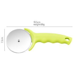 Cortador de <span class=keywords><strong>Pizza</strong></span> de Acero Inoxidable de Buena Calidad con Mango de Plástico, Rueda Redonda para Cortar <span class=keywords><strong>Pizza</strong></span>, Fácil de Usar y Limpiar, Utensilios para Hornear - Product Image 5