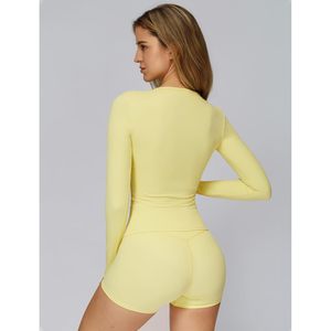 Conjunto Deportivo para Mujer, Top de Manga Larga, Shorts de Cintura Alta con Diseño Fruncido, Tejido Elástico en Cuatro Direcciones, Ropa de Yoga y Gimnasio para Otoño e Invierno - Product Image 4