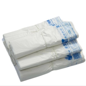 Bolsas de Camiseta Biodegradables de PBAT con Asa Tipo Camiseta, Impresas en Huecograbado y Personalizables, para Empaque de Supermercado - Product Image 1
