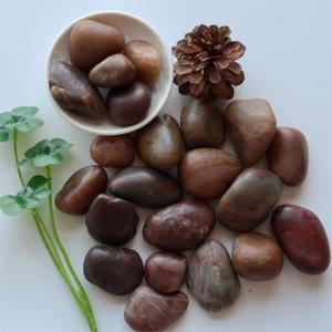 광택이 나는 빨간색 장식용 자갈, 천연 강돌, 수경 시설 수영장 주변 및 실내외 디자인용 - Product Image 3