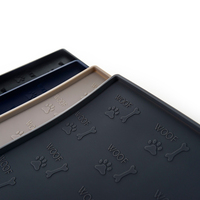 Tapis à lécher en silicone de qualité alimentaire, patte en os et motif alphabet, antidérapant, facile à nettoyer, service de conception personnalisée, vente en gros