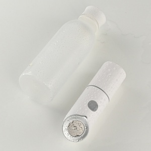 Bidet de poche étanche IPX7 en ABS, pulvérisateur électrique portable facile à utiliser pour les voyages et l'extérieur - Product Image 2