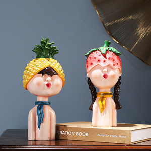 Figuras de Pareja Escandinavas de Resina, 2 Piezas, con Diseño de Plantas, Decoración para Sala de Estar - Product Image 1
