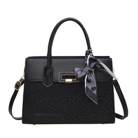 Sac à main vintage à imprimé léopard pour femme, sac à bandoulière décoré d'un foulard détachable avec des accessoires dorés