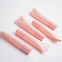Tube de brillant à lèvres rose nude 10g Crystal Head Hose, contenant de baume à lèvres, emballage cosmétique avec porte-clés