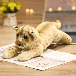 Peluche réaliste Tigre, <span class=keywords><strong>Lion</strong></span> et Léopard – Ultra Douce, Rembourrée en Coton PP, Compagnon de Confort pour Anniversaire et Soulagement du Stress - Product Image 1