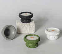 Vente en gros de pots à bougies cylindriques modernes en ciment givré et gaufré, couleurs personnalisables, contenants en béton faits à la main