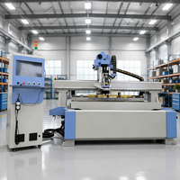 Routeur CNC YIHAI 1300x2500 à commande numérique, 380V, garantie 2 ans, idéal pour la fabrication de mobilier de jardin, portails en bois, clôtures et travaux extérieurs – Vente directe usine