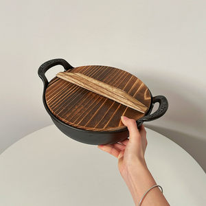 Wok de Hierro Fundido Zhangqiu Sin Recubrimiento con Doble Asa, Olla para Guisos de 30 cm - Product Image 2