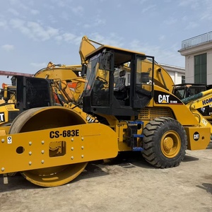 مدحلة اهتزازية كاتربيلر Cat683e مستعملة أصلية يابانية بحالة 90% جديدة مع محرك ديزل ومضخة عالية الجودة للبيع - Product Image 1