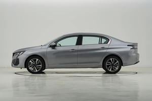 Dongfeng <span class=keywords><strong>Peugeot</strong></span> 408 del 2020, berlina usata, motore 1.5T turbo benzina, interni chiari, trazione anteriore, pneumatici R17, 5 posti, guida a sinistra. - Product Image 5