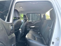 Надежный и долговечный пикап Nissan Navara 2021 года, 2.5 л, бензин, 4WD, механическая коробка передач, левый руль, двойная кабина, с кондиционером, для африканского рынка