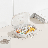 NBBLUESKY, venta al por mayor, caja de plástico de grado alimenticio para medicamentos, pastillero pequeño semanal de 7 días, organizador dispensador de medicamentos para tabletas de viaje