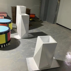Macetas de Fibra de Vidrio Blancas para Paisajismo Comercial, Elegantes Macetas Geométricas Altas para Centros Comerciales - Product Image 3