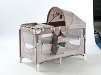 Lit de voyage pliable en métal de conception européenne moderne et luxueuse, berceau à bascule pour bébé, lit de voyage pour nouveau-né, pour hôtel et hôpital