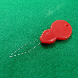 AA0253 Longer <b>Needle</b> <b>threader</b> | Red Plastic Embroidery <b>Needle</b> <b>Threader</b> Simple Portable <b>Sewing</b> Tool - Product Image 1