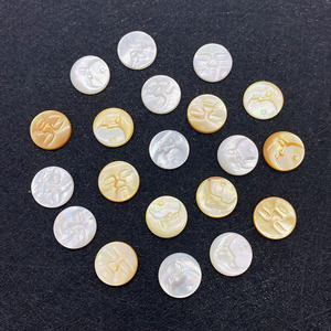 Tendance de la mode 15mm <span class=keywords><strong>camée</strong></span> coquille blanche sculpté à la main nacre visage de lune - Product Image 5