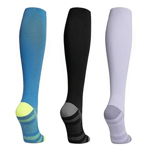 Calcetines Deportivos de Compresión Reflectantes para Hombre, de Tubo Extra Largo, Ajuste Extremo, Personalizados al por Mayor - Product Image 1